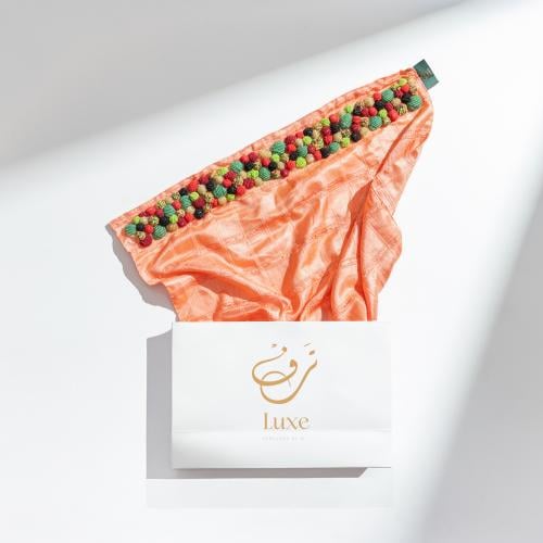 سكارف كتّان فاخر مطعّم بالكرستال الفاخر دبل فيس