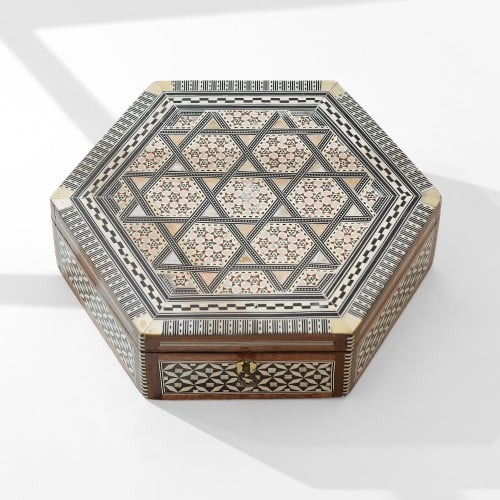 صندوق خشبي مصدّف دمشقي سداسي كبير