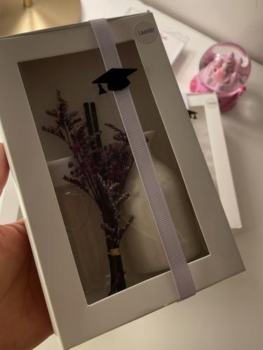 هدية تخرج فواحة لافندر