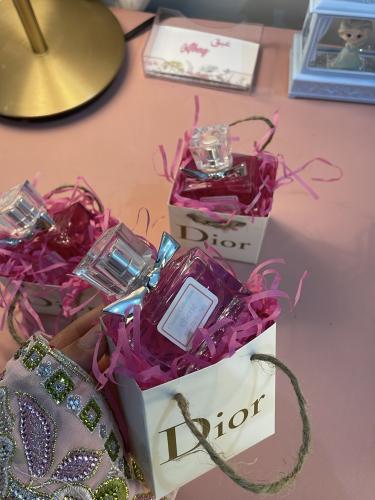 12 حبه عطور توزيعات