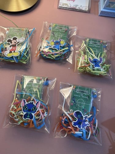 توزيعات اطفال لعبه