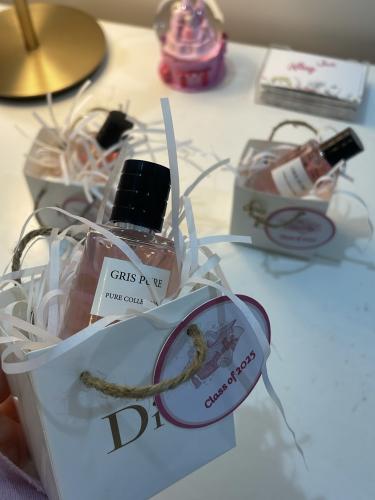 عطر بثيم تخرج .