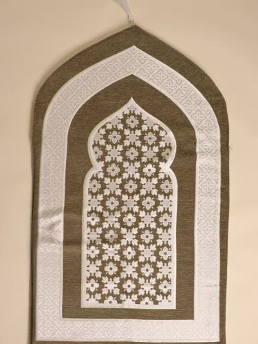 سجادة صلاة زيتي | تشكيلة المحراب