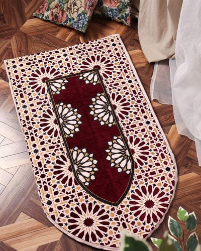 سجادة الزخارف -مبطنة للجنسين- عنابي