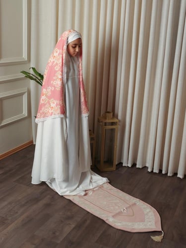 لباس صلاة طرحة التكليف من دار الزهرة- قطعتين 9-11...