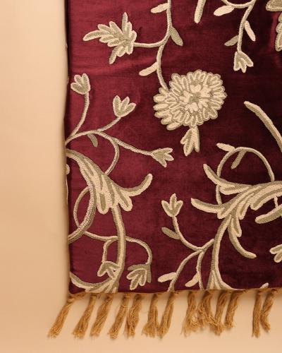 سجادة مخملية كشميري مبطنة بالاسفنج - هاند ميد