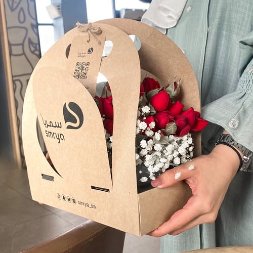 باكج ورد طبيعي وكيك منش