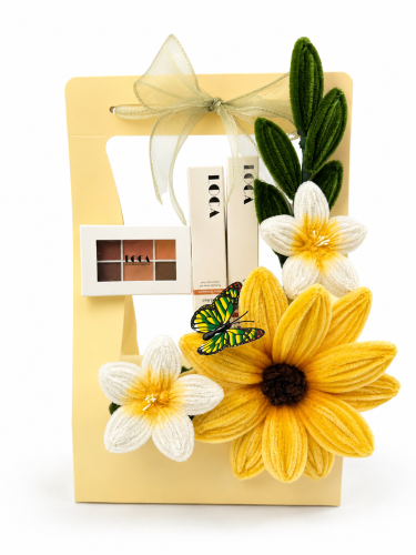 The everlasting flower basket, sunflower, makeup L...
