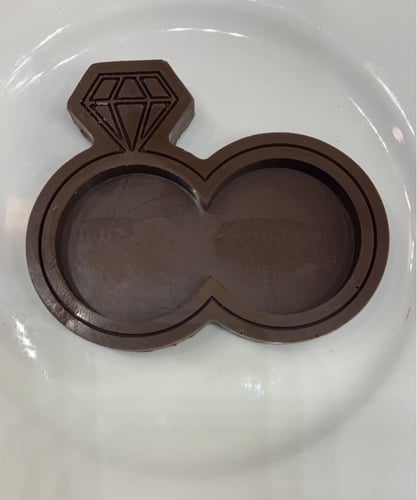 برواز سيلكون الدبلتين