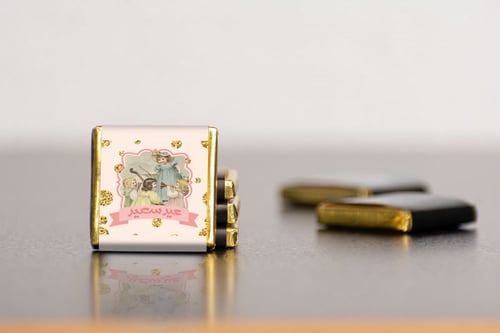 ملصقات شوكولاتة العيد ( ملف رقمي )