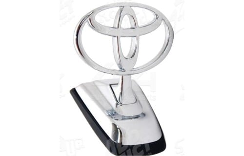 تمثال فضي لاند كروزر درجه اولى