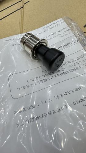 ولاعه ربع وشاص اصلي وكاله جديد2009 وتحت