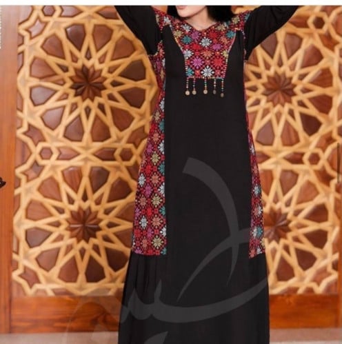 جلابية قطن مطرز