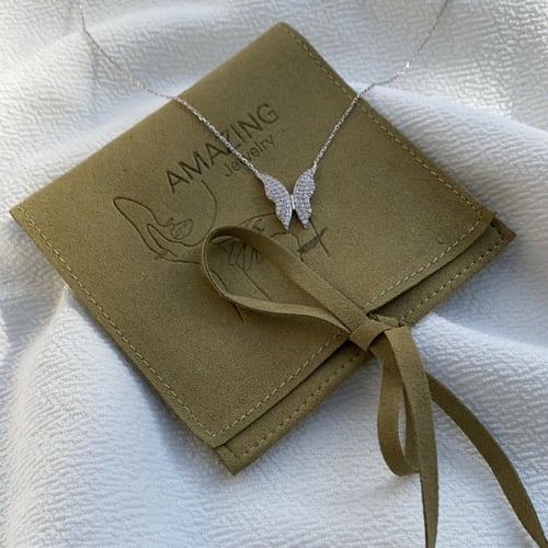 سلسال فراشة فضة