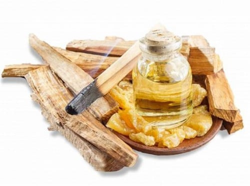 زيت خشب الصندل العطري