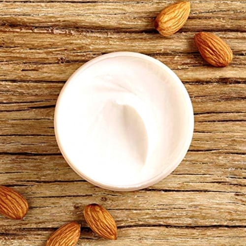 زبدة اللوز الحلو الخام