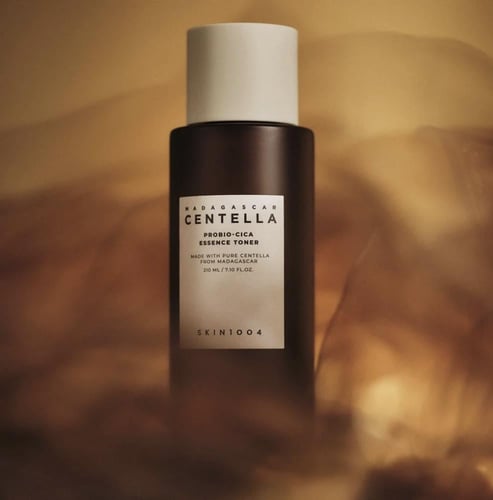 SKIN1004 Madagascar Centella Probio-Cica Essence T...