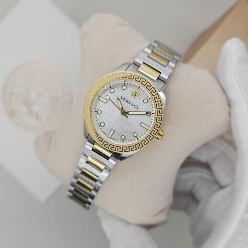 ساعة فرزاتشي VERSACE