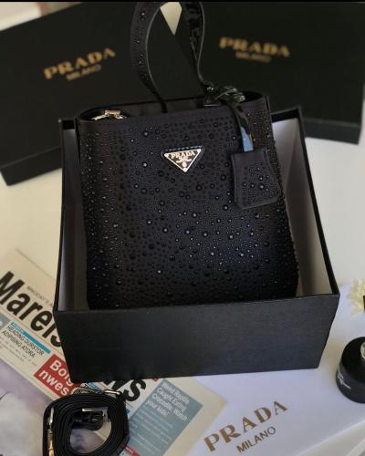 شنطة برادا Prada