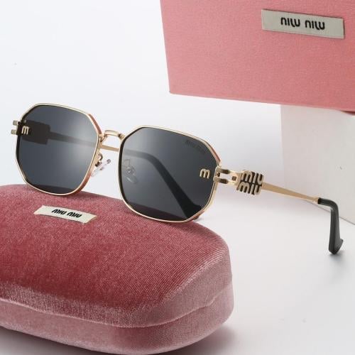 نظارات ميو ميو Miu Miu