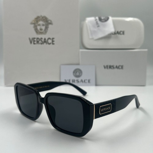 نظارات فيرزاتشي VERSACE
