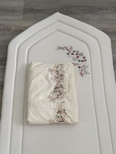 طقم مطرز - سكري