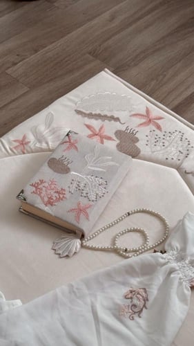 طقم اللولو والمرجان