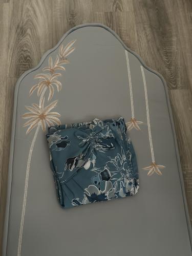 طقم البودرة مع نَخلة - بحر