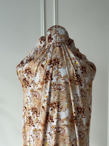 بخنق بمطاط عند الراس - بني