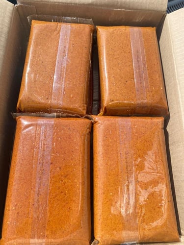 عجينة التمر العضوية هي منتج طبيعي مصنوع من تمور عض...