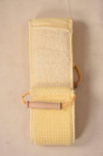 ليفة استحمام طبيعية ذات مقبضيبن