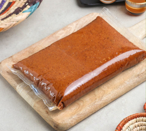 عجينة التمر العضوية هي منتج طبيعي مصنوع من تمور عض...