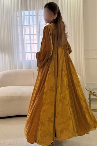 عباية مخمل مع كتان مورد