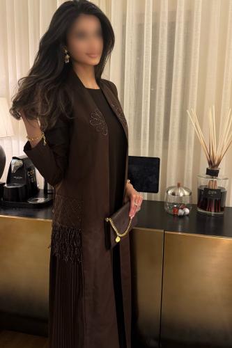 عباية مع بلسيه بالجوانب