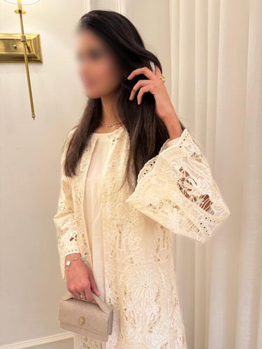 عباية بتصميم مستوحى من النخل