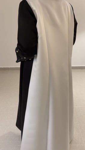 عباية تفته بلونين مع سوارفسكي