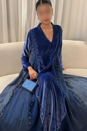 جلابيه مخمل اصلي مع تدرجات الحرير الياباني