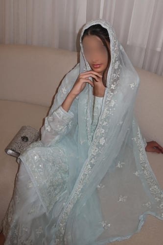 طقم من ٣ قطع بستايل هندي و تطريز يدوي