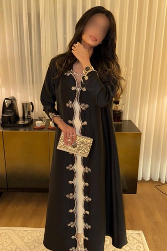 عباية تفته بشك يدوي