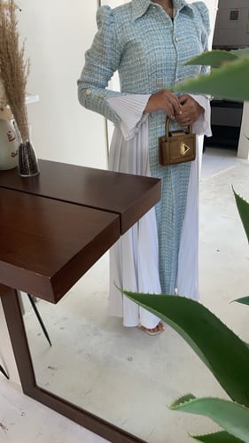 عباية شانيل مع بلسيه