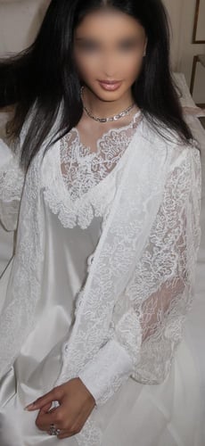 روب استقبال دانتيل فرنسي و شك يدوي