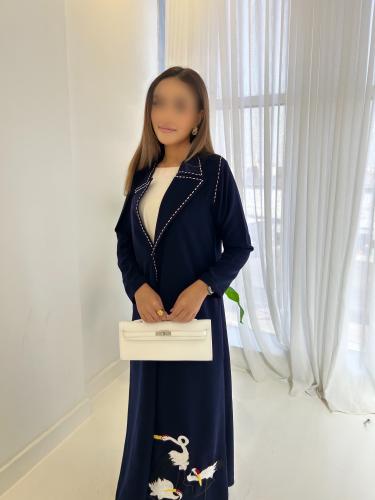 عبايه رسميه بتطريز يدوي