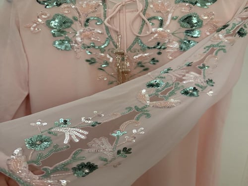 جلابيه شيفون مع شك يدوي