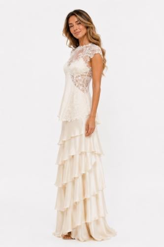 Exclusive two-piece design