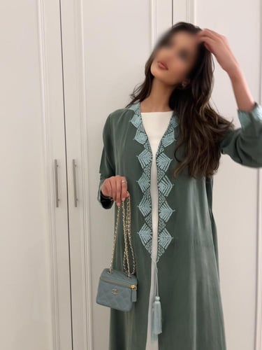 عباية حرير مغسول طبيعي بشك يدوي