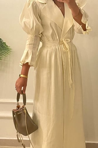 متوفره باللون الاسود و السكري و الكحلي و البيج