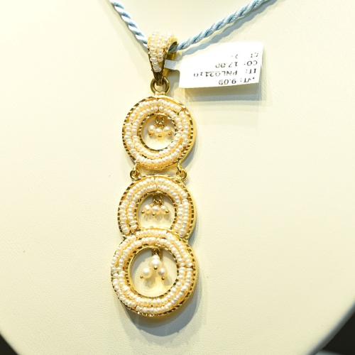 تعليقة ذهب لولو مقمش