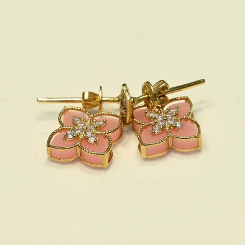 حلق ذهب وردة وردية