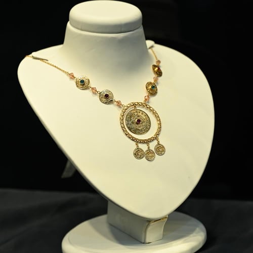 عقد ذهب صباح الخير