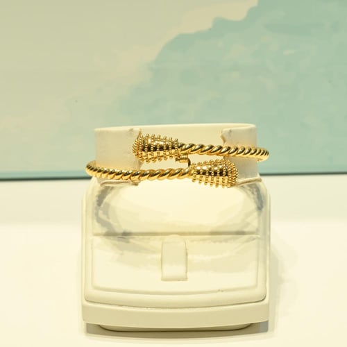 اسوارة ذهب مبروم دمعه